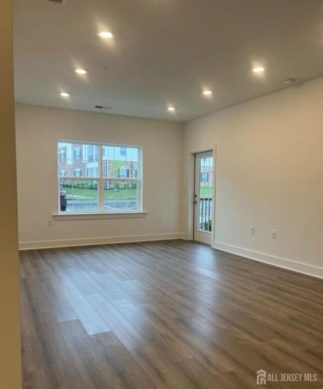 Photo - 1015 Vanderbergh Blvd