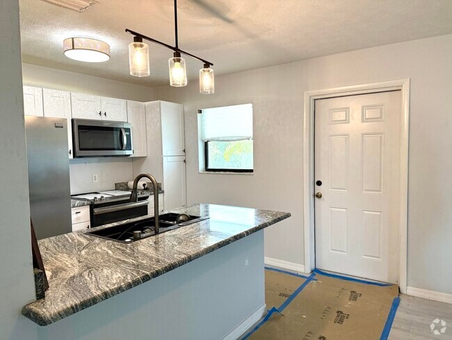 Building Photo - 6537 SE Federal Hwy Unit 202 Rental