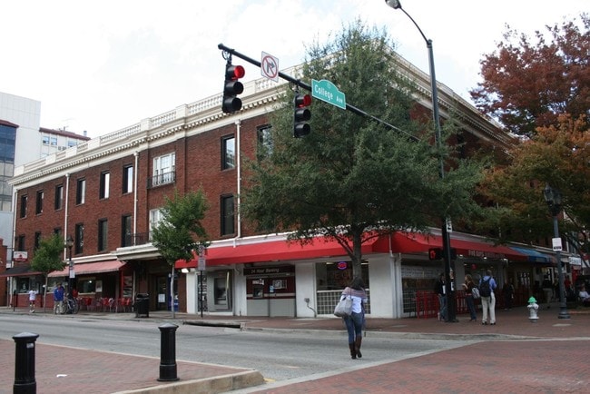 Photo - College Square Building Apartments