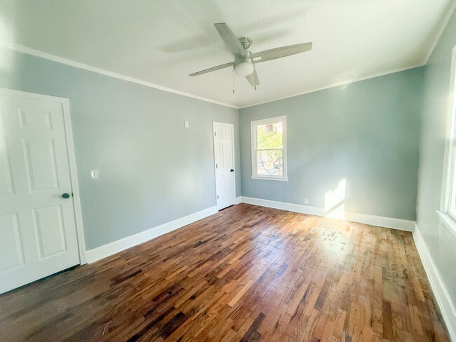 Photo - 451 E Charlotte Ave