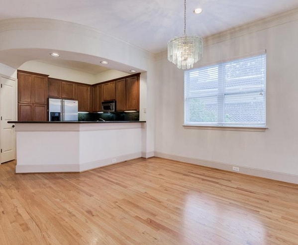 Building Photo - 58 Briar Hollow Ln Unit 118.5