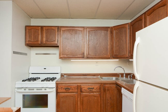 Photo - 3937 N Wayne Ave Unit 2R
