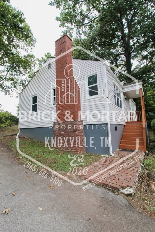 604 E Moody Ave