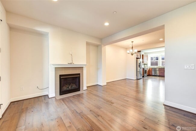 Photo - 1313 Brooklyn Walk NE