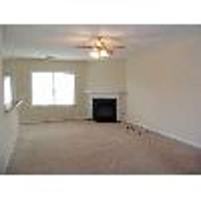 Photo - 3Bed/2Bath home in Ashewood