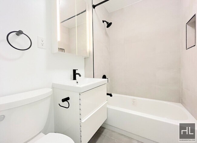 Photo - Boerum Hill-Renovated 1 Bedroom w/private ... Unit 1L