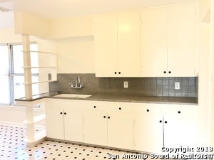 210 Laddie Pl
