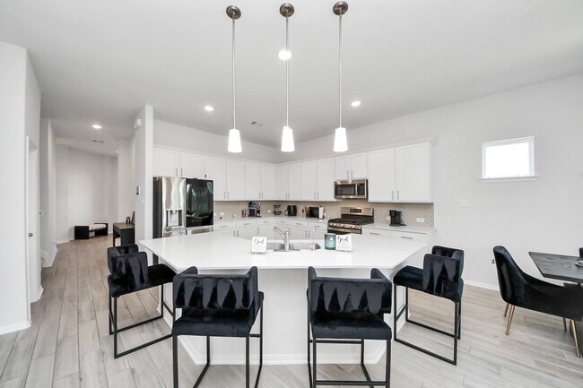 Photo - 10603 Juniper Br Dr