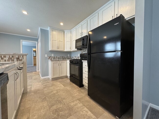 Photo - 2112 Bluebird Terrace NW