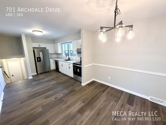 Photo - 701 Archdale Dr
