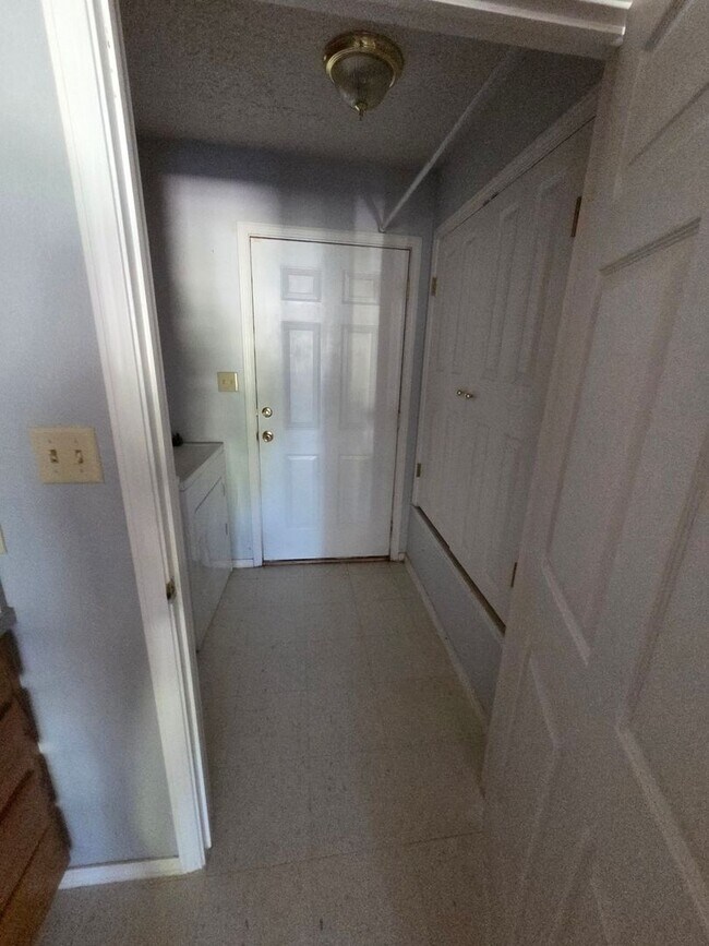 Photo - 420 E 9th St Apartamento Unidad 4 (1171)