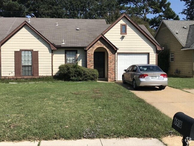 Building Photo - 6918 Hillindale Dr Rental