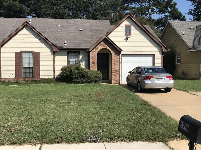 Building Photo - 6918 Hillindale Dr Rental