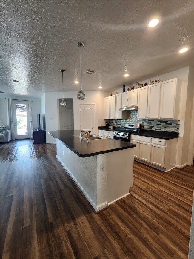 Photo - 2606 Oakwood Blf Trl