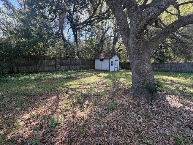 Photo - 720 Marigold St