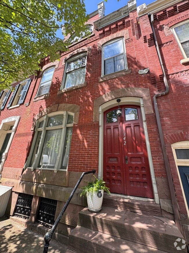 Building Photo - 342 N Eighth St Unit 3 Rental