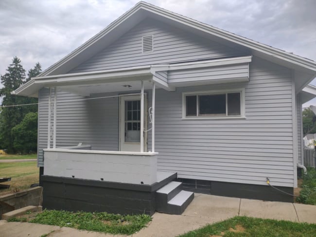 105 Maher St