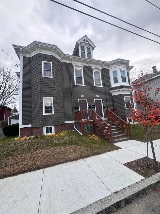 Building Photo - 117-119 Portland St-119-1 Unit 119-1