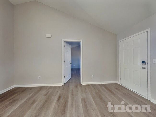 Photo - 814 Topsail Dr