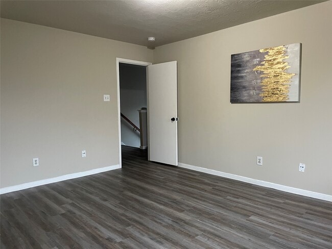 Photo - 6614 Amberfield Ln