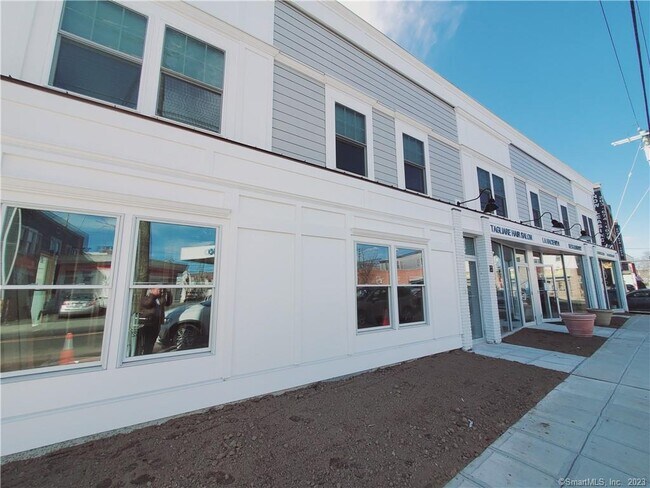 Photo - 492 Glenbrook Rd Condo Unit C