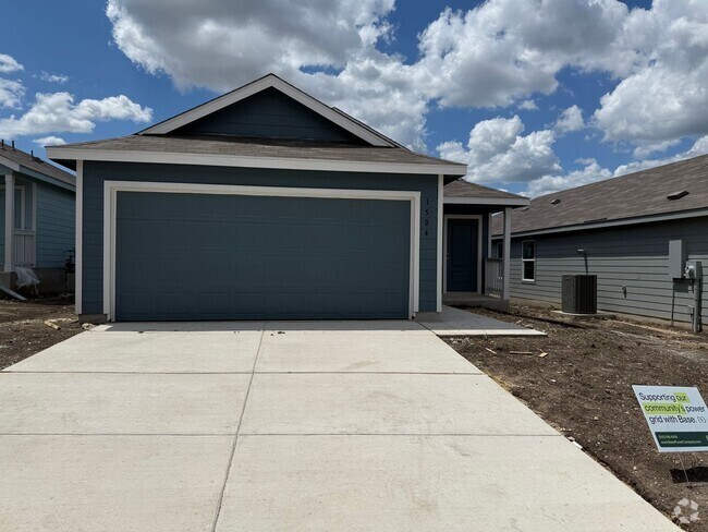Building Photo - Voss Farms Rental
