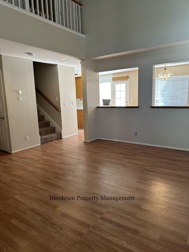 Photo - 913 Radcliff Dr