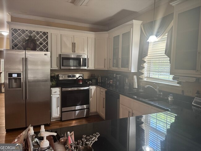 Photo - 421 Creekside Dr