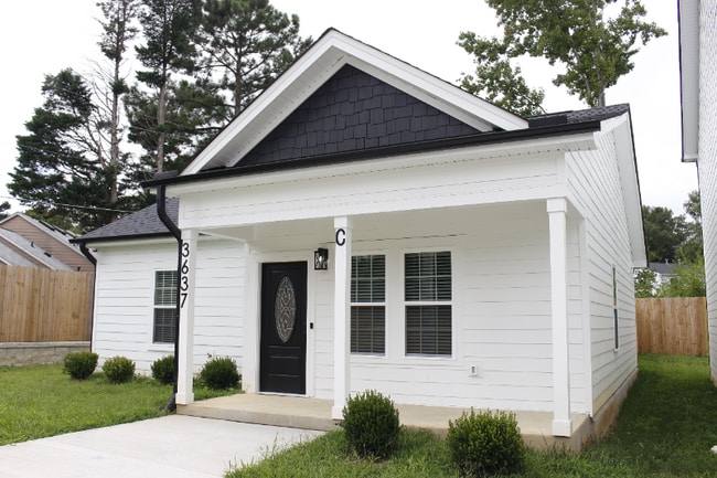 Building Photo - 3637 Guess Rd Rental