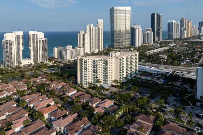 19370 Collins Ave - Ocean Reserve