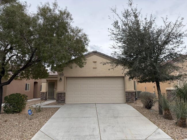 Building Photo - Sun City Aliante Must See!