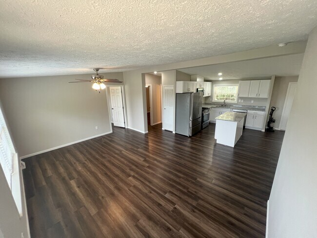 Photo - 2840 Applewood Ave House