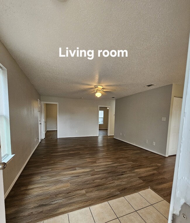 Photo - 3015 Flask Dr