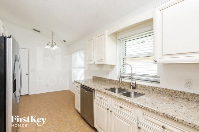 Photo - 2673 Debany Rd