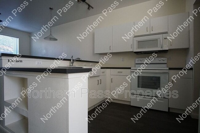 Photo - 6262 Woodrow Bean Transmountain