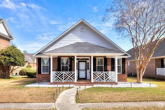 Building Photo - 3200 Mayflower Ln Rental