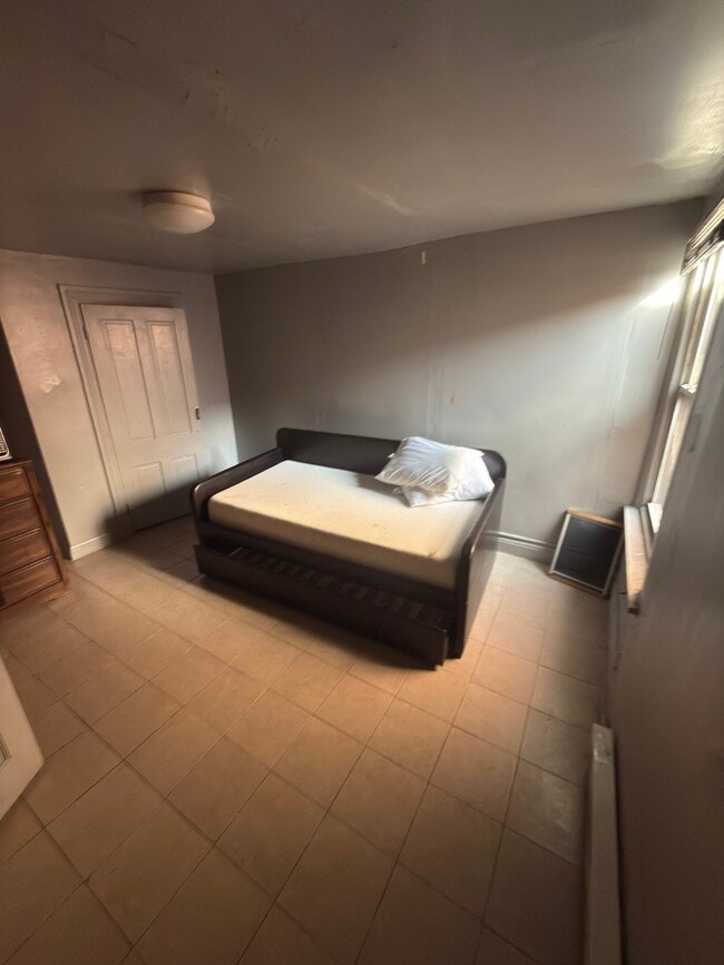 Photo - 316 N 2nd St Unit Room 6