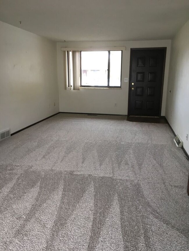 Photo - 2 Bed 1 Bath Duplex in Central Loveland