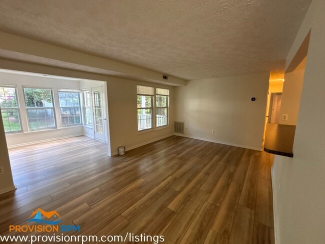 Photo - 776 Southern Hills Dr