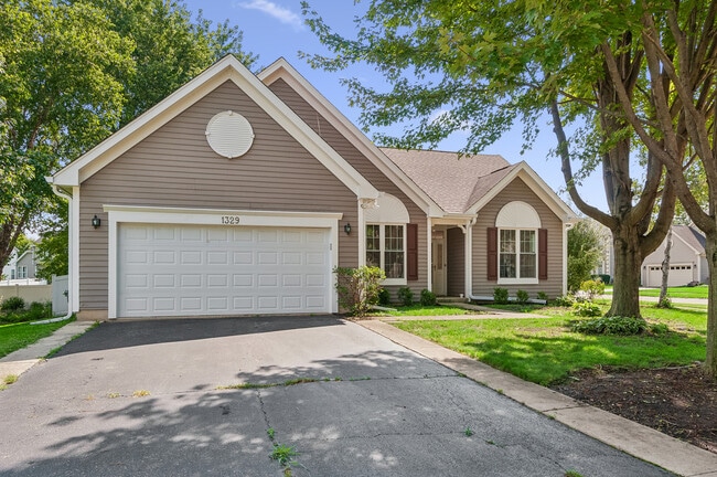 Building Photo - 1329 Amaranth Dr