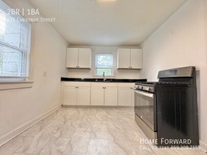 Photo - 421 Chestnut St