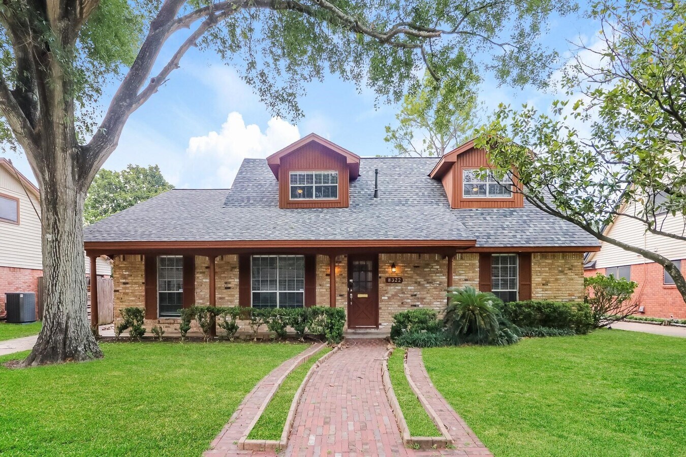Photo - 8322 Edgemoor Dr House
