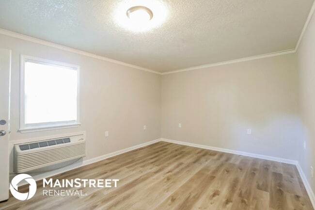 Photo - 3610 S Pope Ave