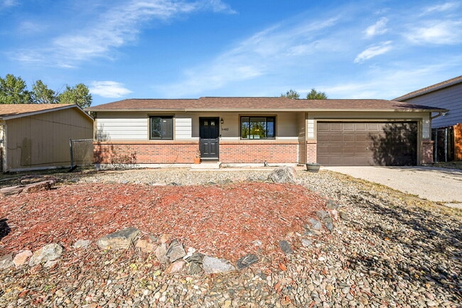 Building Photo - $2,095.00, 4-bed, 2-bath located in Colora...