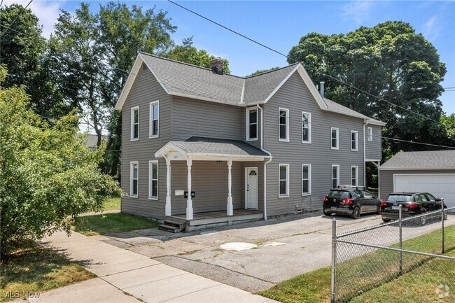 Building Photo - 5017 Tillman Ave Unit down Rental