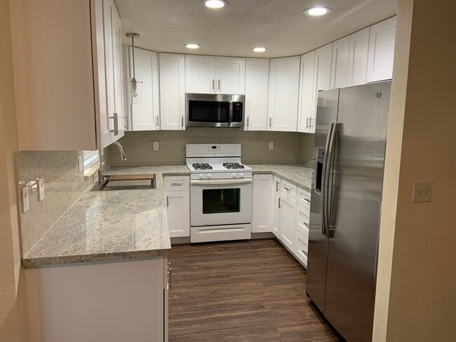 Photo - Fully Furnished 4 Bedroom Home for Rent in Redding CA | All Utilities Included, Garage