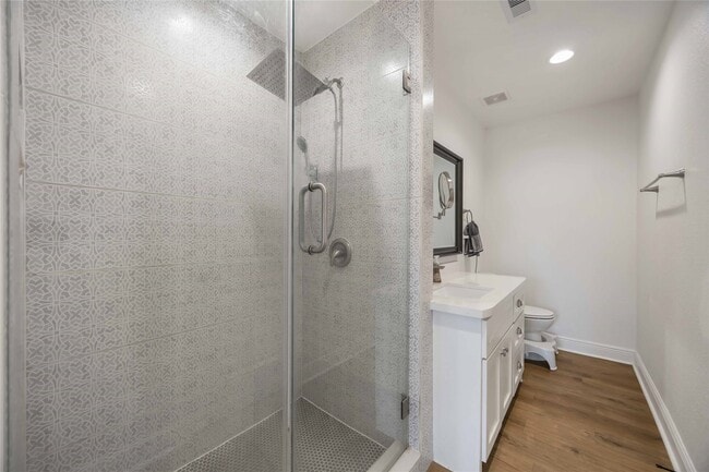 Building Photo - 2011 De Milo Dr