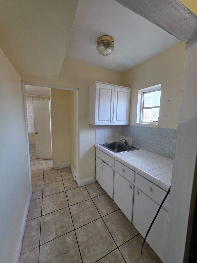 Photo - 655 SW 19th Rd