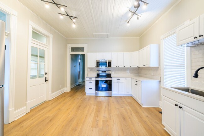 Photo - NOW AVAILABLE!!!  Charming, Renovated 2 Bed, 1 Bath East Nashville Home, Minutes to Five Points &...