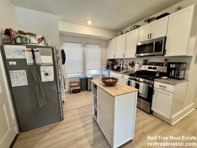 Photo - 127 Eliot St Unit 1